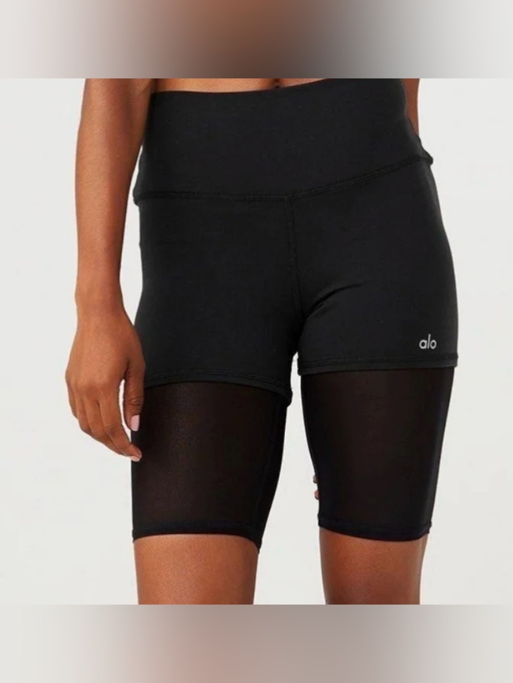 Alo Yoga High-Waist Lavish Short size XS